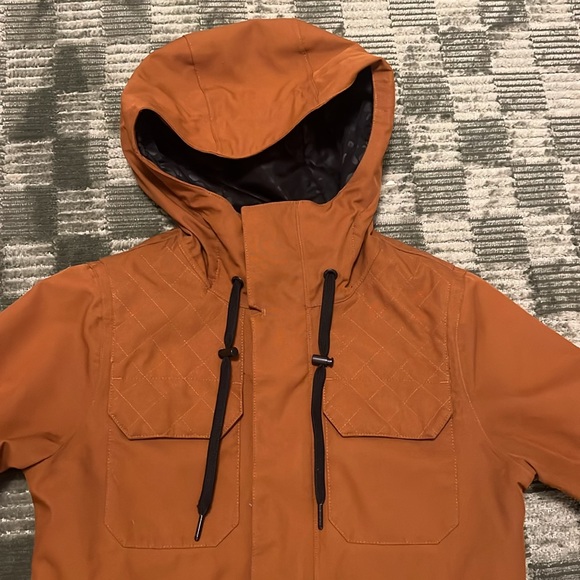 Volcom Snowboarding Jacket - Picture 2 of 4